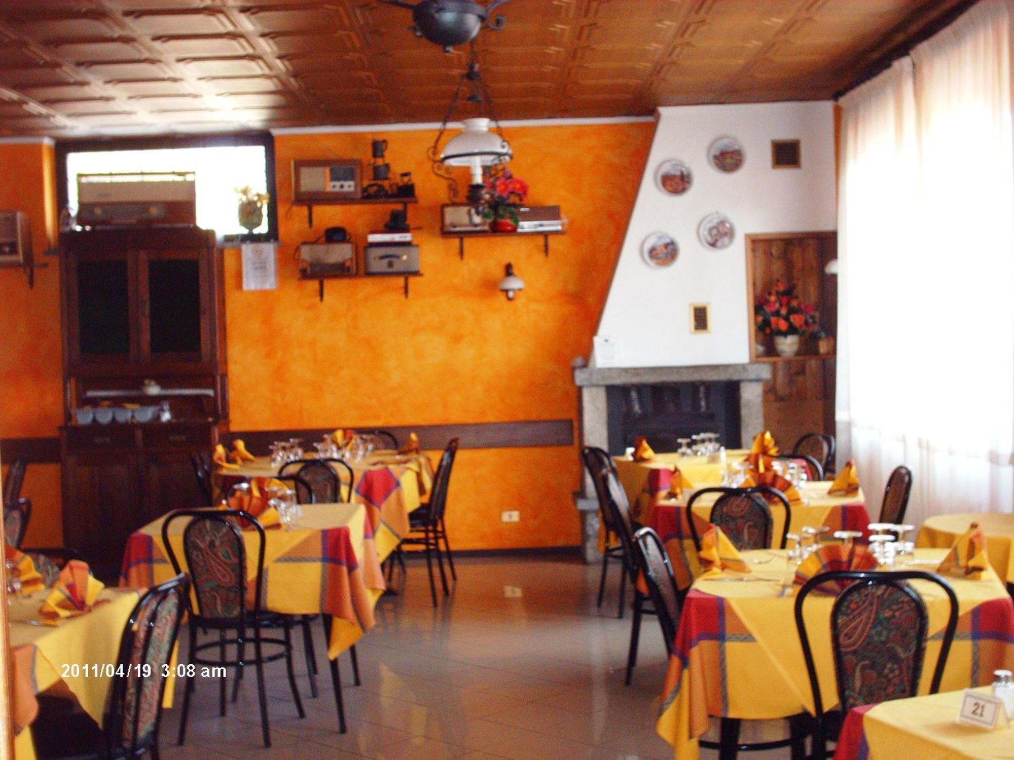 Hotel La Capannina Massino Visconti Εξωτερικό φωτογραφία