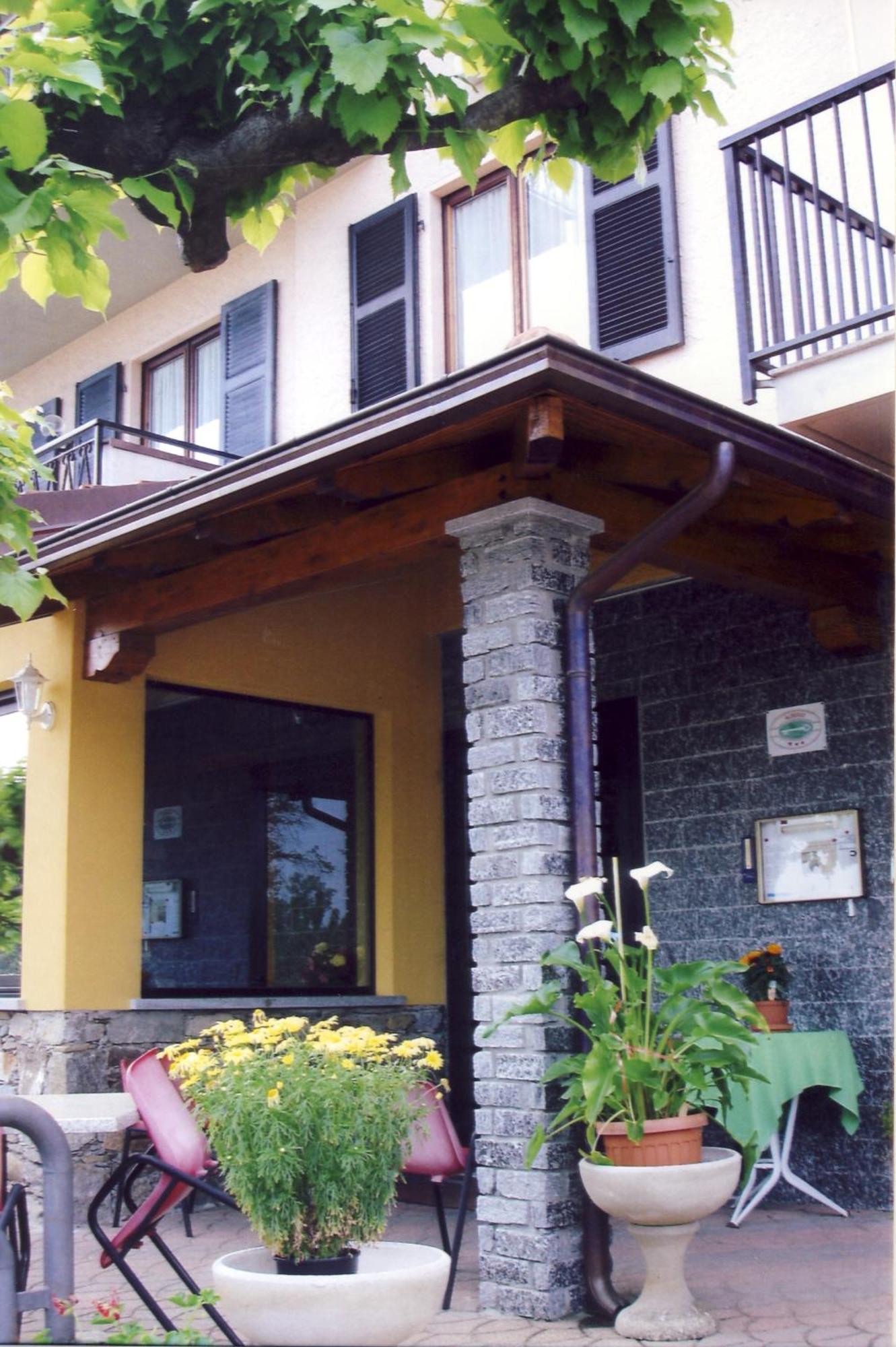 Hotel La Capannina Massino Visconti Εξωτερικό φωτογραφία
